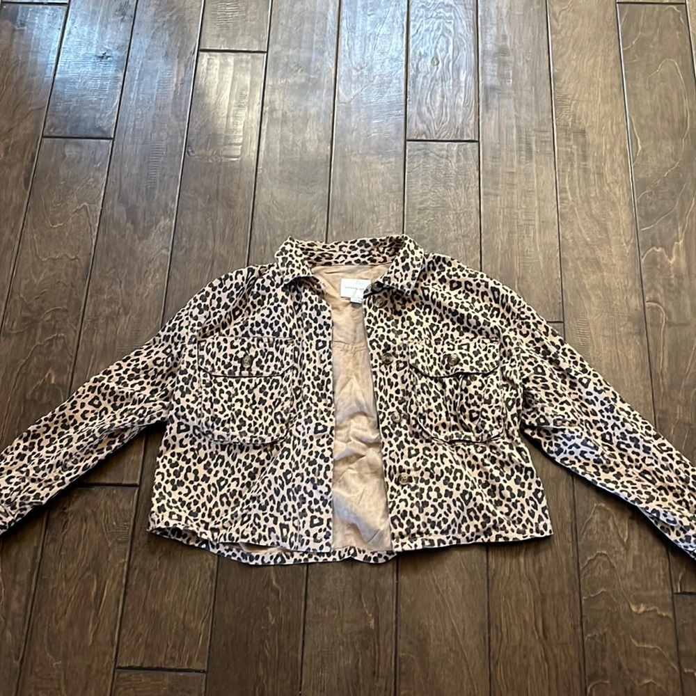 AMERICAN EAGLE CHEETAH JACKET SIZE M BRAND NEW CONDITION